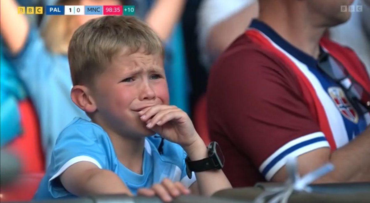 Ce pauvre gamin vient de passer 100 minutes à regarder le coaching de Guardiola en fin de carrière. Cela me fait mal, en tant que parent, de voir ça, surtout quand j'amenais mes enfants voir les matchs de <a href="/ManCity/">Manchester City</a> à l'époque où cette équipe faisait rêver tout le monde 
 je vais