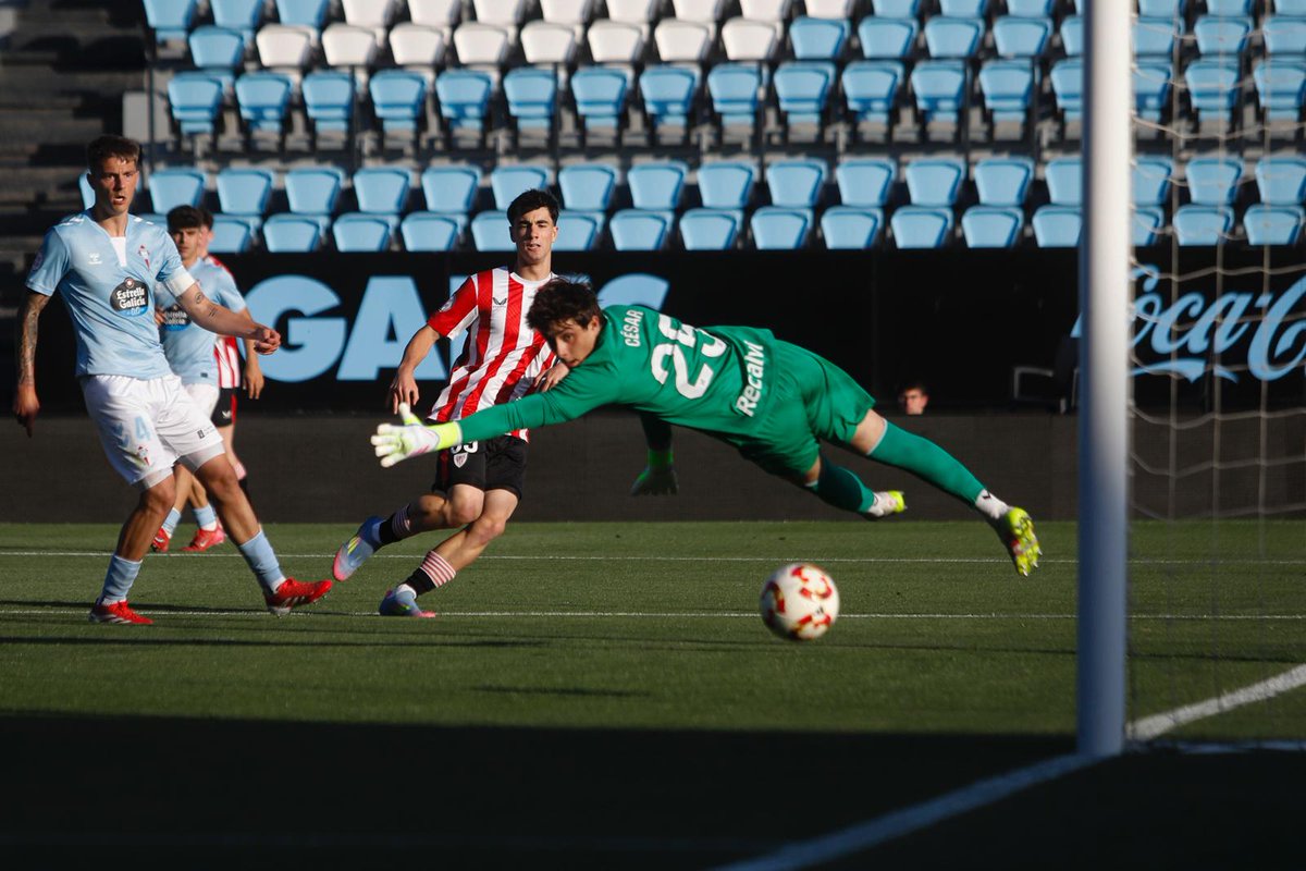 athletic_eus's tweet photo. 🎩 A ze dotorezia, Peio!

Huestamendiak ukitzen duen lehen baloia izan da eta bikain bukatu du jokaldia #BilbaoAthletic-ekin bere lehen gola sartzeko.

✊ Goazen!

0-1 I #CeltaFortunaBilbaoAthletic #AthleticLezama 🦁 https://t.co/jg0pfXJW6f