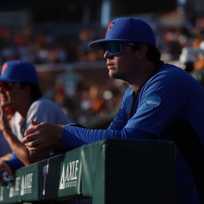 GatorBBManagers's tweet photo. 🎓Senior Day Spotlight🎓

We celebrate David Fackson today after 4 hard working years as a manager. His undeniable effort and passion for his craft will be remembered by not only players and staff, but also Gator Nation who cheered him on as he ran balls. Thank you David! https://t.co/HTpRp1h5gU