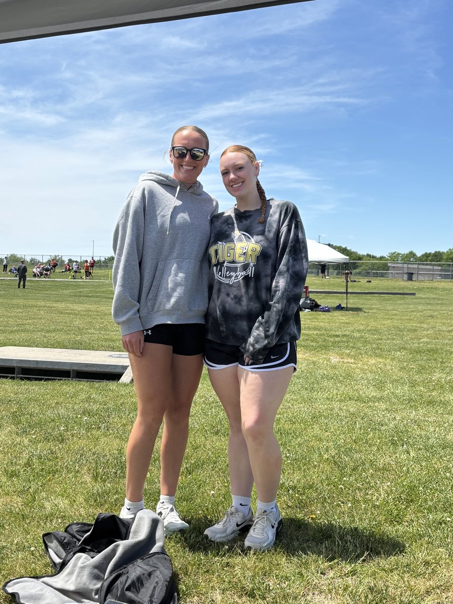 ESHS Track & Field (@eshs_track) on Twitter photo Kinley Rogers District Champion in the shot and Regan Bishop just shy of qualifying earning 7th place <a href="/ESHS_Activities/">ESHS Activities</a> <a href="/ESHS_Track/">ESHS Track & Field</a> <a href="/HS_ESSD40/">ES High School</a> Kinley Rogers District Champion in the shot and Regan Bishop just shy of qualifying earning 7th place <a href="/ESHS_Activities/">ESHS Activities</a> <a href="/ESHS_Track/">ESHS Track & Field</a> <a href="/HS_ESSD40/">ES High School</a>