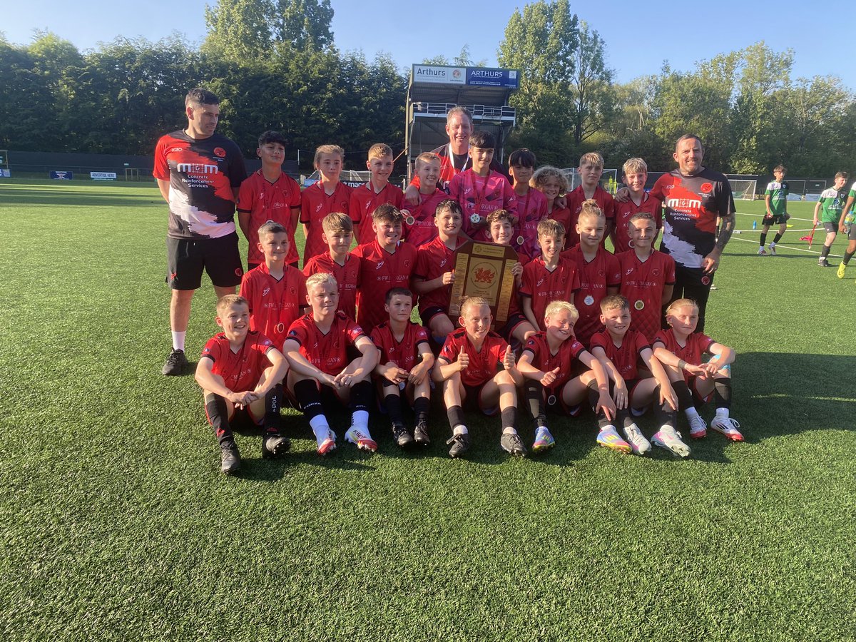 WelshSchoolsFA's tweet photo. INTER ASSOCIATION FINALS | U12 BOYS Final π΄σ §σ ’σ ·σ ¬σ ³σ Ώ
ππ» #GAME 5οΈβ£
Congratulations to @CaerphillySFA on winning the U12 Boys Final π
π
Thanks to @DevSchoolboys for an excellent final π
#InterAssociation
#WSFA @WSFA_InterAssoc https://t.co/1pOsDBm0iz