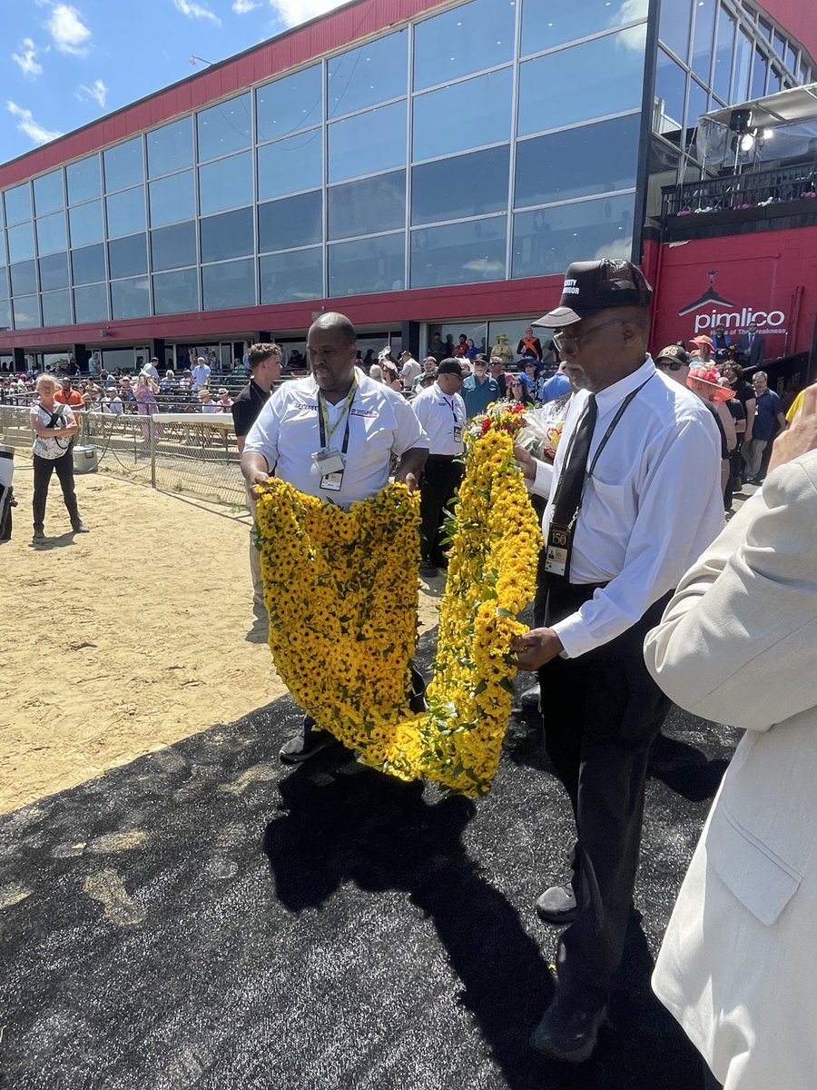 Thorobros's tweet photo. Preakness ready https://t.co/VNi8U2KPC8