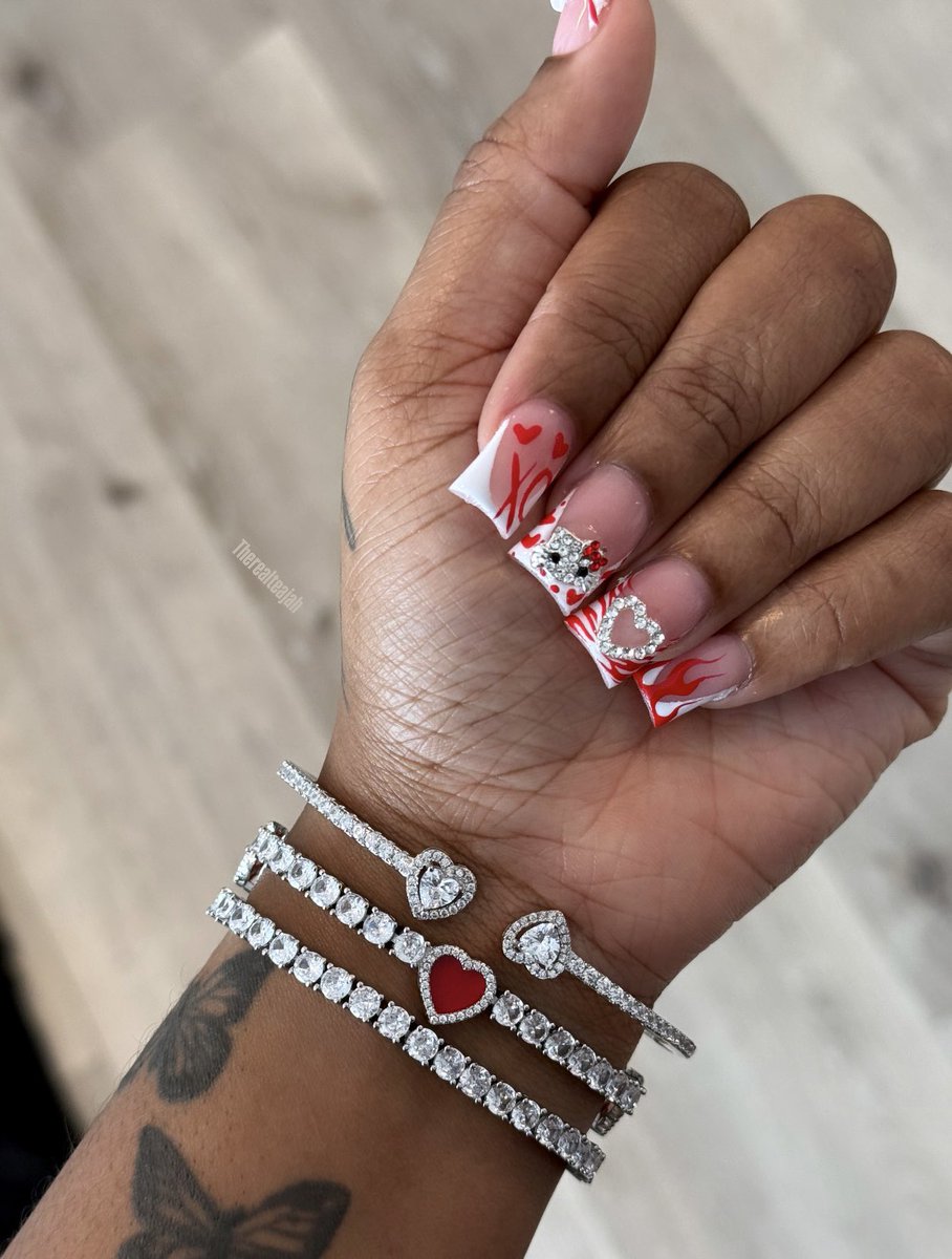 love stacking bracelets 😍