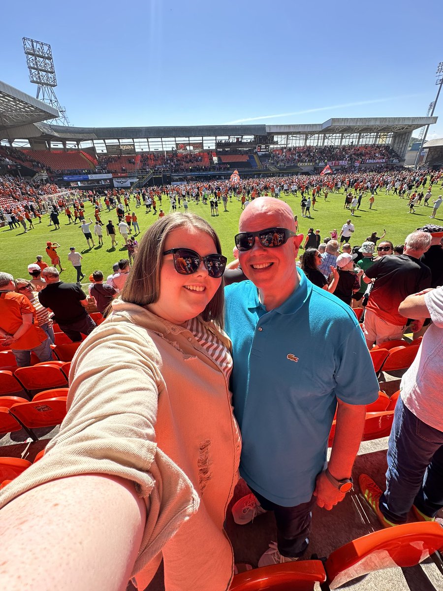 Season 24/25 comes to an end. The best times following United with <a href="/GrahamBarbour64/">Graham</a>. Roll on a European tour 🧡🖤🇪🇺