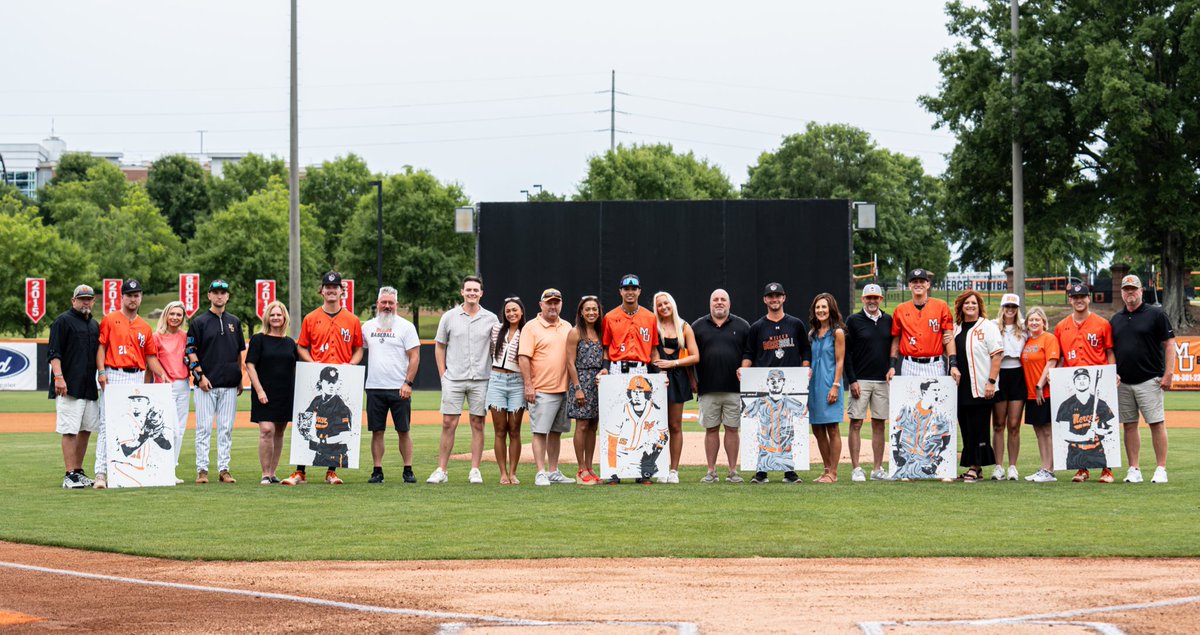 Thank you seniors 🐻⚾️