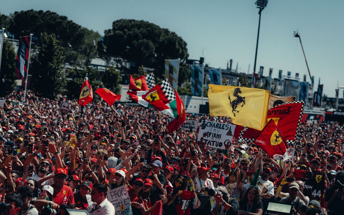 ScuderiaFerrari's tweet photo. Quali Day snaps  🇮🇹 https://t.co/tixap11RVQ