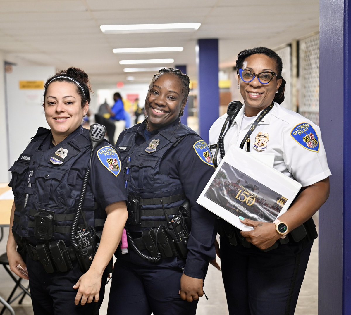 BaltimorePolice's tweet image. Happy @PreaknessStakes Baltimore! BPD will be out and about throughout the area to ensure everyone has an enjoyable and safe time. #BaltimoreStrong #Preakness #HorseRacing