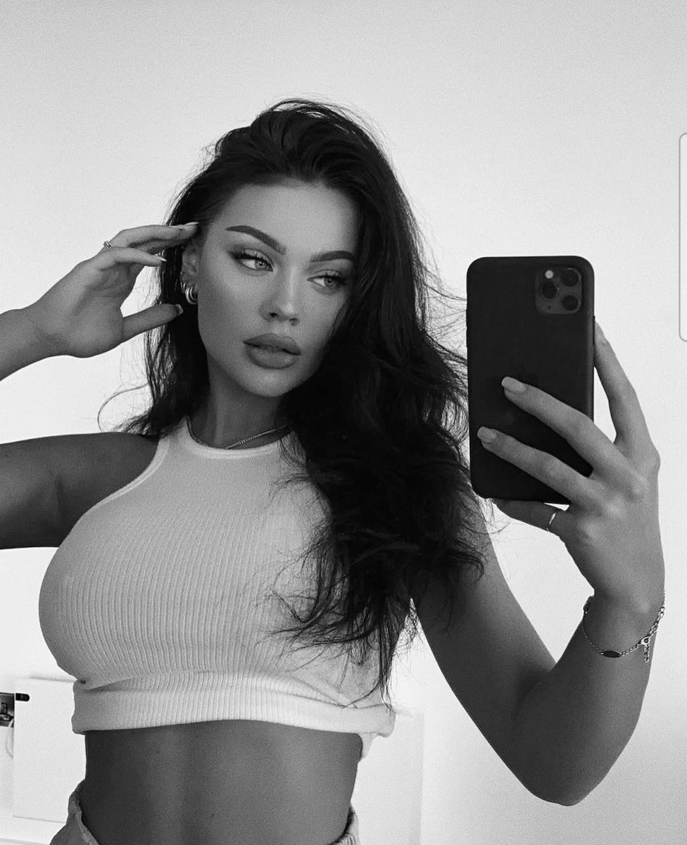 ⠀⠀⠀⠀⠀
ᅟ
ᅟ
ᅟ                 ⠀⠀⠀⠀⠀
ᅟ
ᅟ
ᅟ                 ♟️
ᅟ⠀⠀⠀⠀⠀
ᅟ
ᅟ