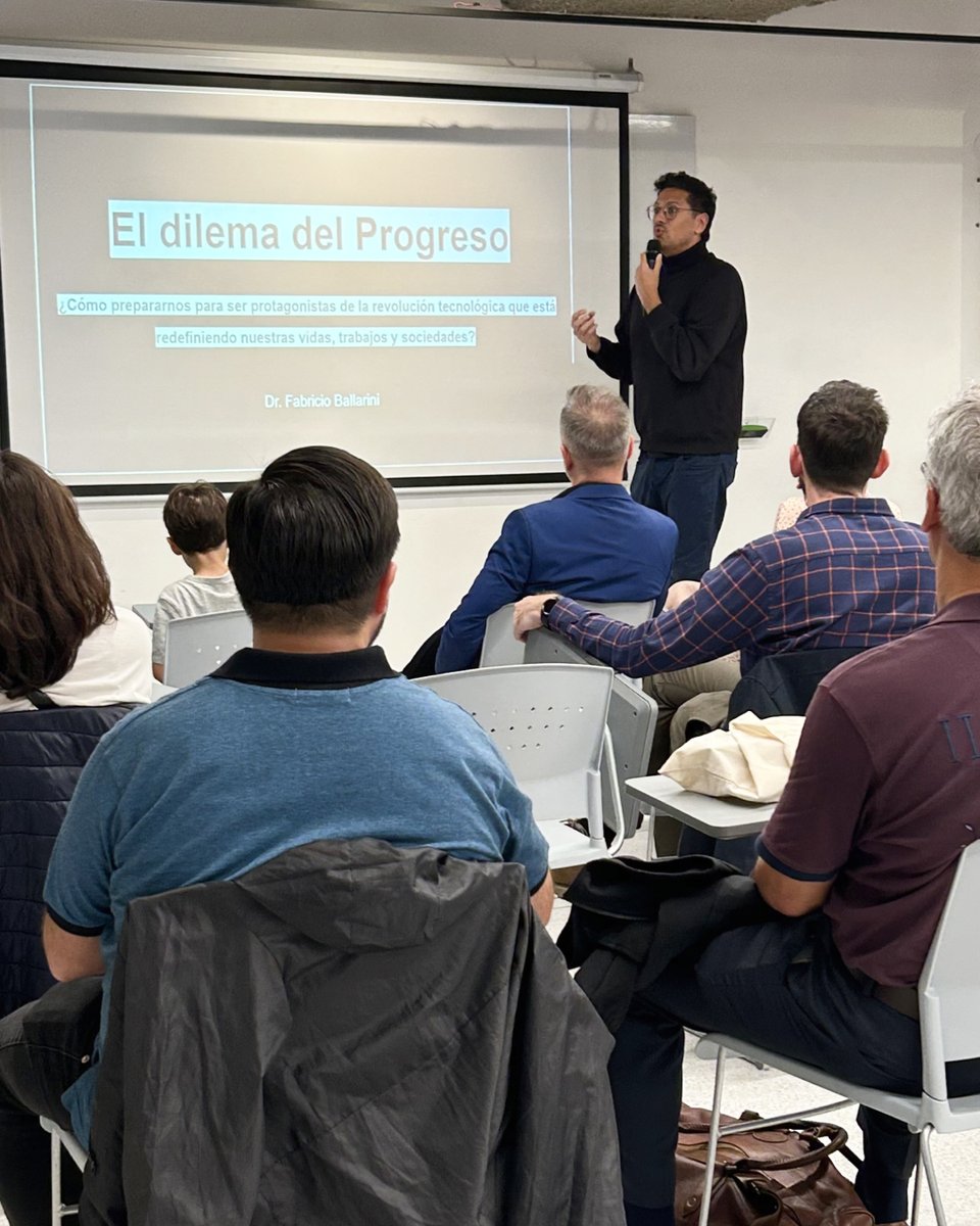 Compartimos un espacio para conectar, reflexionar y mirar hacia el futuro junto a Fabricio Ballarini, Director del Departamento de Ciencias de la Vida del ITBA, en una charla que abrió preguntas, desafíos y muchas ganas de seguir conversando.