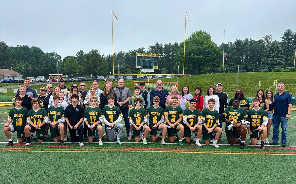 Congratulations to our Boys lacrosse Seniors! Thank you for all of your hard work and dedication. Let’s go Lions! 🦁