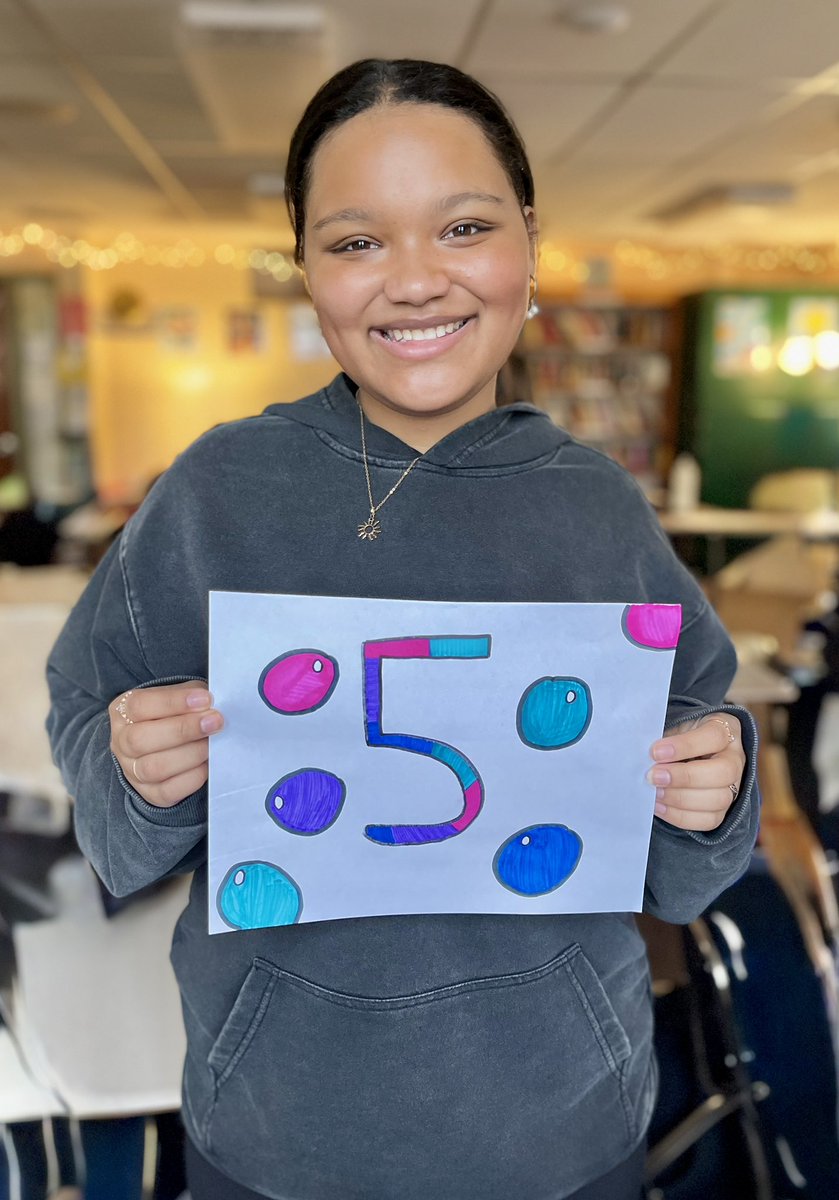 🩵 5 days until graduation! 🩷