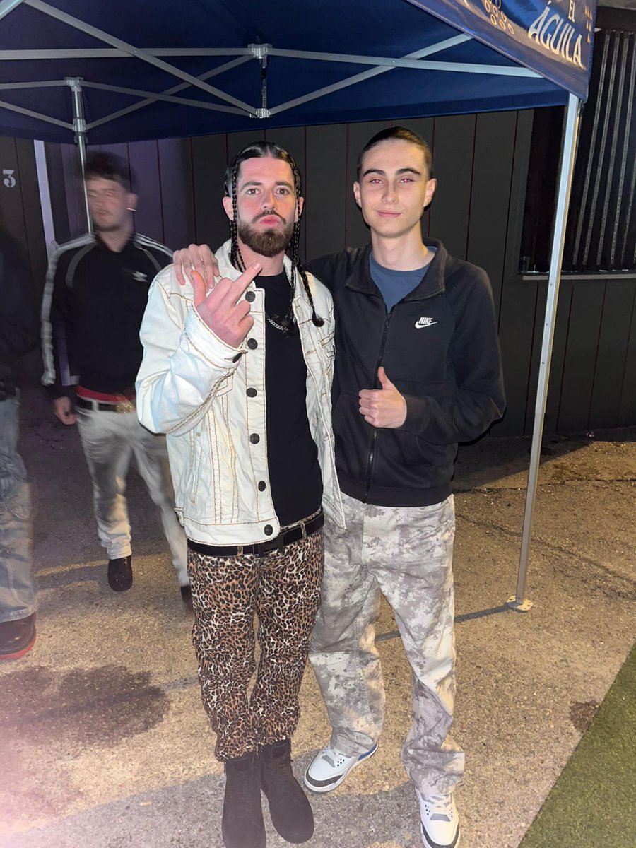 lukaasvalleecas tweet media