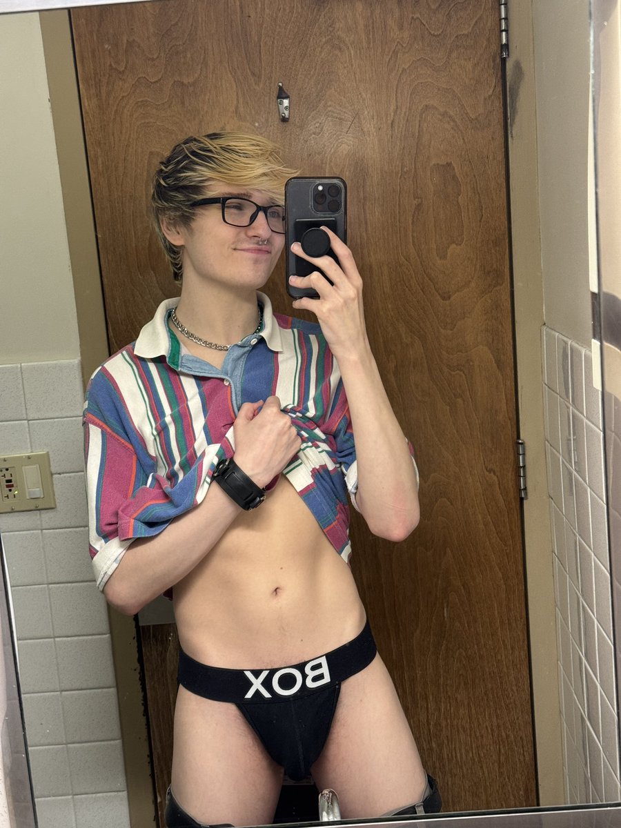 ur nerdy slutty gamer bf tweet media