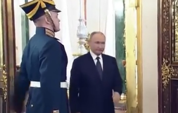 Russia and Ukraine in Low-Level Talks moderntokyotimes.com/russia-and-ukr… MODERN TOKYO TIMES <a href="/RoninJayMTT/">Jay Ronin</a> #Russia #Ukraine  #ウクライナ #ロシア