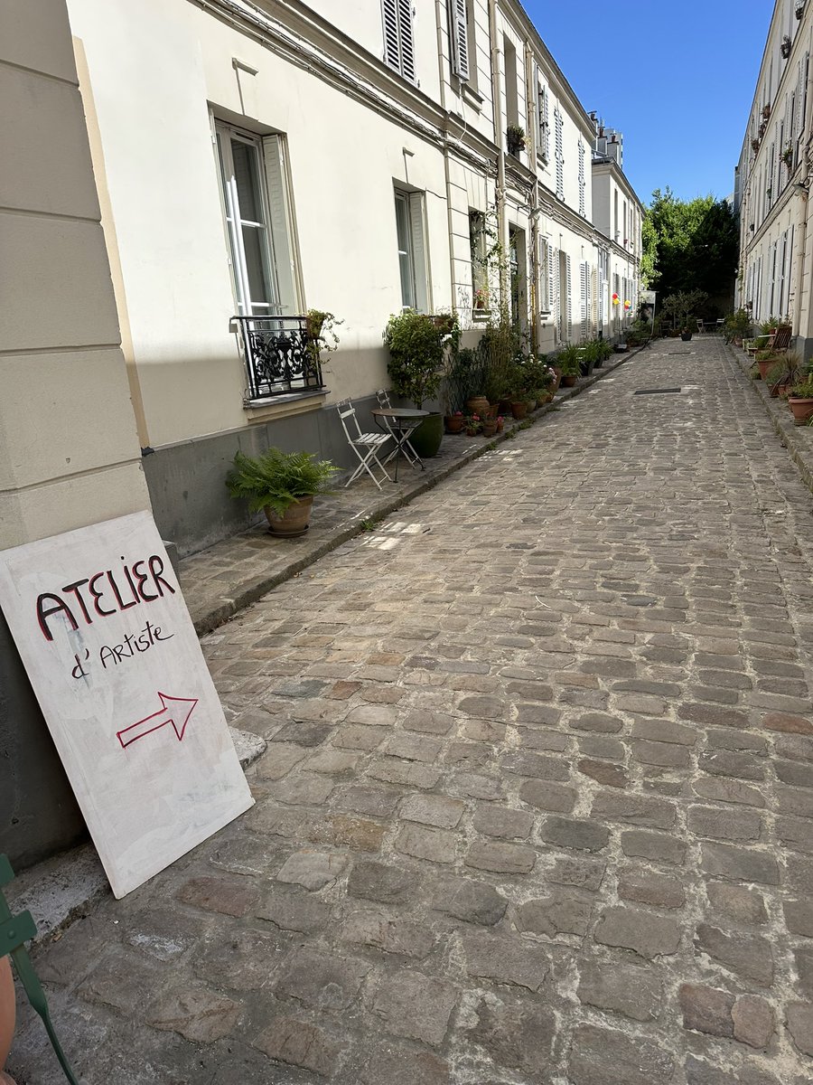 Envie de plonger dans l’univers des artistes ? Les Ateliers d’artistes de Belleville ouvrent leurs portes ce week end ! Belles rencontres et coups de cœur garantis!