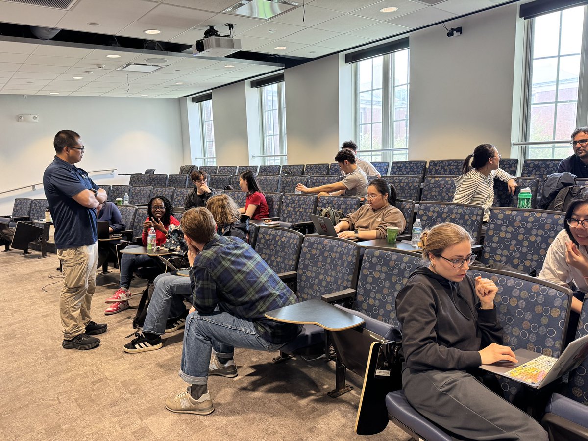 Our students are having deep discussions on their team projects with their teammates. #SICSS #Day4