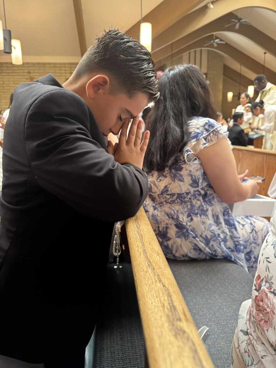 ___jeeyy's tweet image. 💙Santiago’s First Communion 💙
Nino And Nina  Love You 🫶🏻