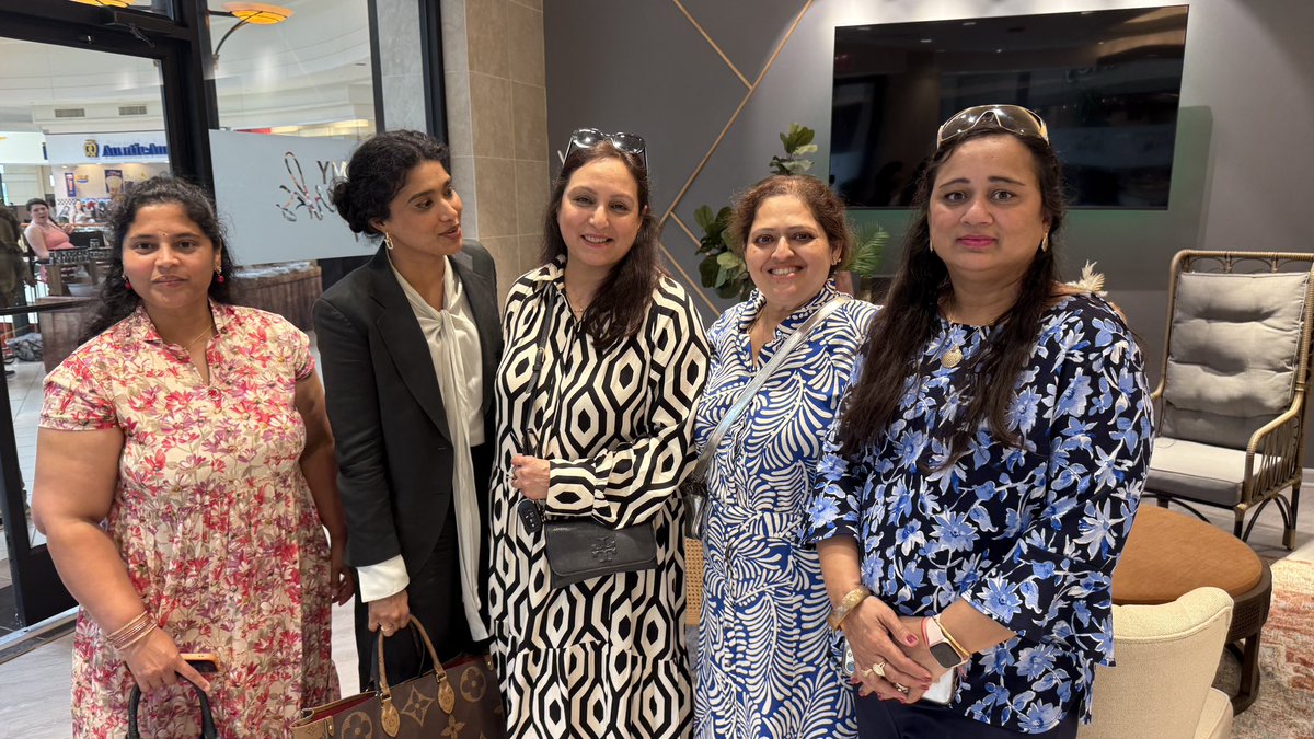 mansoorqureshie's tweet photo. Great seeing so many inspiring leaders at the South Asian Business Council of VA event! One connection can spark success. Thanks to @HenryForVA, Anna Sudha, Jamun Ice Cream, and Dulles Town Center for the support. Letโs keep empowering our community! #SABCVa #SouthAsianLeadership @asim7036188288 @Junaid4VA