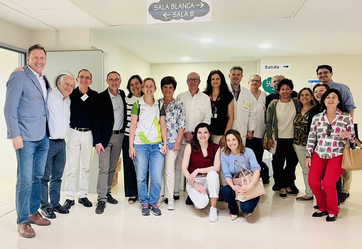 JoseLuisAA 🇪🇺 (@aguayo_um) on Twitter photo Parte del impresionante equipo evaluador de las estaciones de la #ECOE 17/5/25 de los inminentes graduados en #medicina en la <a href="/UMU/">Universidad Murcia</a>
<a href="/AnbalNieto1/">Aníbal Nieto</a> <a href="/victorsoria65/">Víctor Soria Aledo</a> <a href="/adanez_gracia/">Gracia Adánez</a> <a href="/MedicinaDecana/">Carmen Robles</a> <a href="/BeatrizFebrero/">Beatriz Febrero</a> <a href="/cascalescirugia/">Pedro Cascales</a> <a href="/diegoff90/">Diego Flores Funes</a> <a href="/annese_sergio/">SERGIO ANNESE</a> Parte del impresionante equipo evaluador de las estaciones de la #ECOE 17/5/25 de los inminentes graduados en #medicina en la <a href="/UMU/">Universidad Murcia</a>
<a href="/AnbalNieto1/">Aníbal Nieto</a> <a href="/victorsoria65/">Víctor Soria Aledo</a> <a href="/adanez_gracia/">Gracia Adánez</a> <a href="/MedicinaDecana/">Carmen Robles</a> <a href="/BeatrizFebrero/">Beatriz Febrero</a> <a href="/cascalescirugia/">Pedro Cascales</a> <a href="/diegoff90/">Diego Flores Funes</a> <a href="/annese_sergio/">SERGIO ANNESE</a>