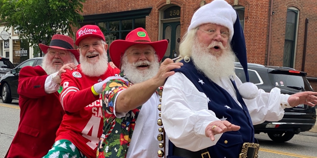 CastleNoel's tweet image. IT'S SANTA DAY! Welcome one & all to the most magical PARADE in town! Join us at the Square at 10:30 AM for a festive celebration filled with joy, laughter, and holiday cheer! Bring your holiday spirit! #SantaDay2025