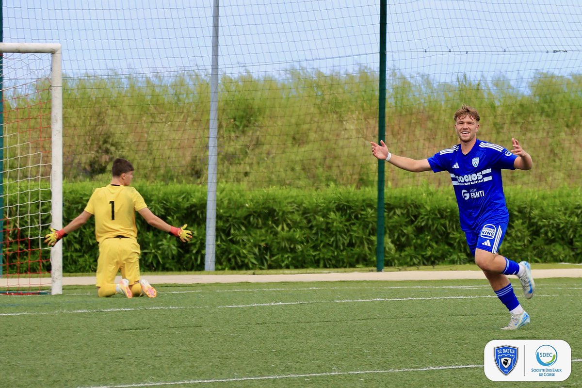 SCBFurmazione's tweet photo. #U18 R1 | Barrage allé | #FCBSCB | 2️⃣-3️⃣ | 90´
FINE DI U SCONTRU
👏 Vittoria di i nostri U18 contr'à FC BORGU ! 👏
I ritratti 📸 ©️ @Alex_Negroni_2B
🤝 Société des Eaux de Corse https://t.co/24Wzo4eqcA
