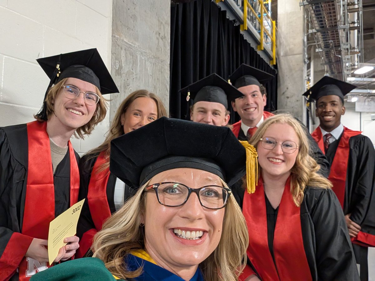 Shari Veil tweet media