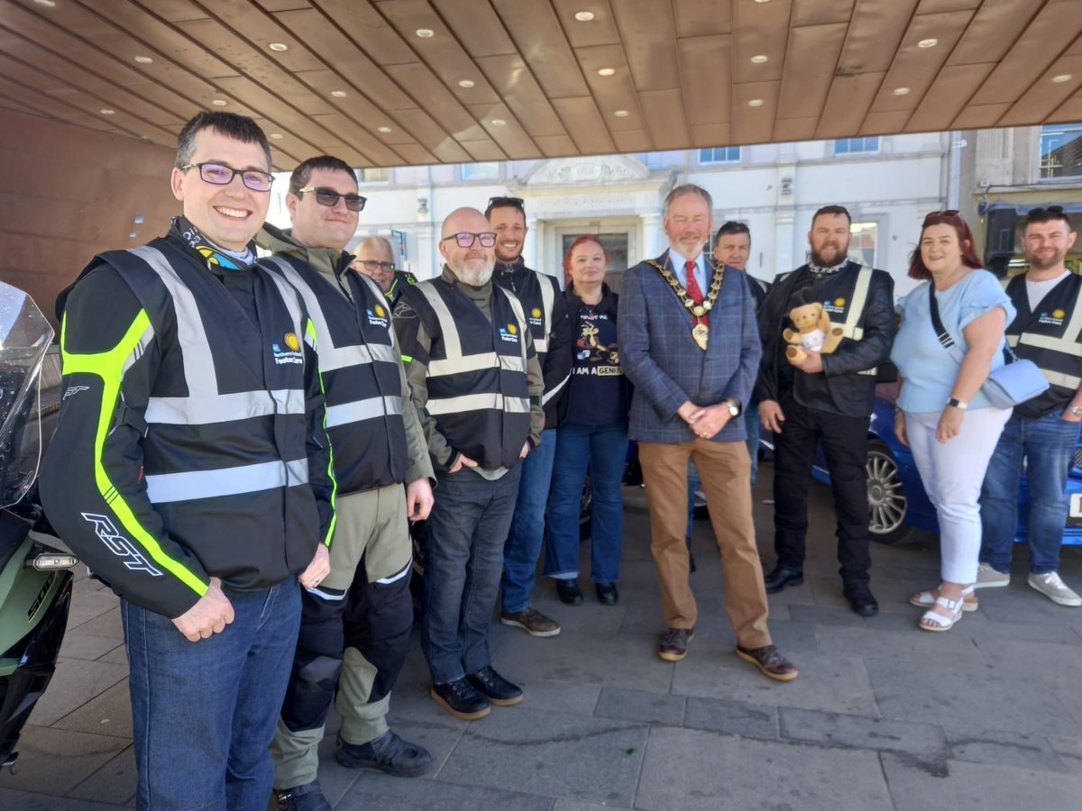 HSCAdopt_Foster's tweet photo. 🏍 FOSTERING 400 BIKER TOUR 🏍
@Mayor_MEA William MCaughey came out to support HSC NI Foster Care during our biker tour when they stopped in Ballymena. Thanks to everyone who came along to chat to the bikers &amp; our fostering team.😊
#FCF25 #CouldYouFoster #HSCNIFosterCare
@mea_bc https://t.co/KghF7Gmoz1