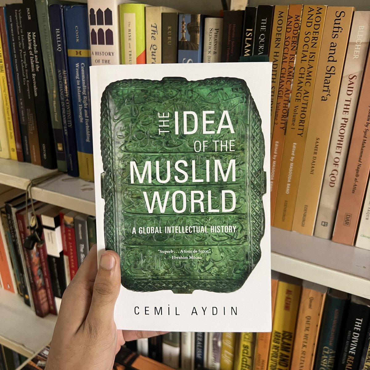 husnayn_'s tweet photo. A really crucial book for our times, gives a realistic perspective on the "ummah" as a political (dis)unity and its exploitation &amp; manipulation by the superpowers for their own pursuits.

Focuses particularly on the Ottomon-European dynamic in the modern age as a case study. https://t.co/jmAOjII7Pp