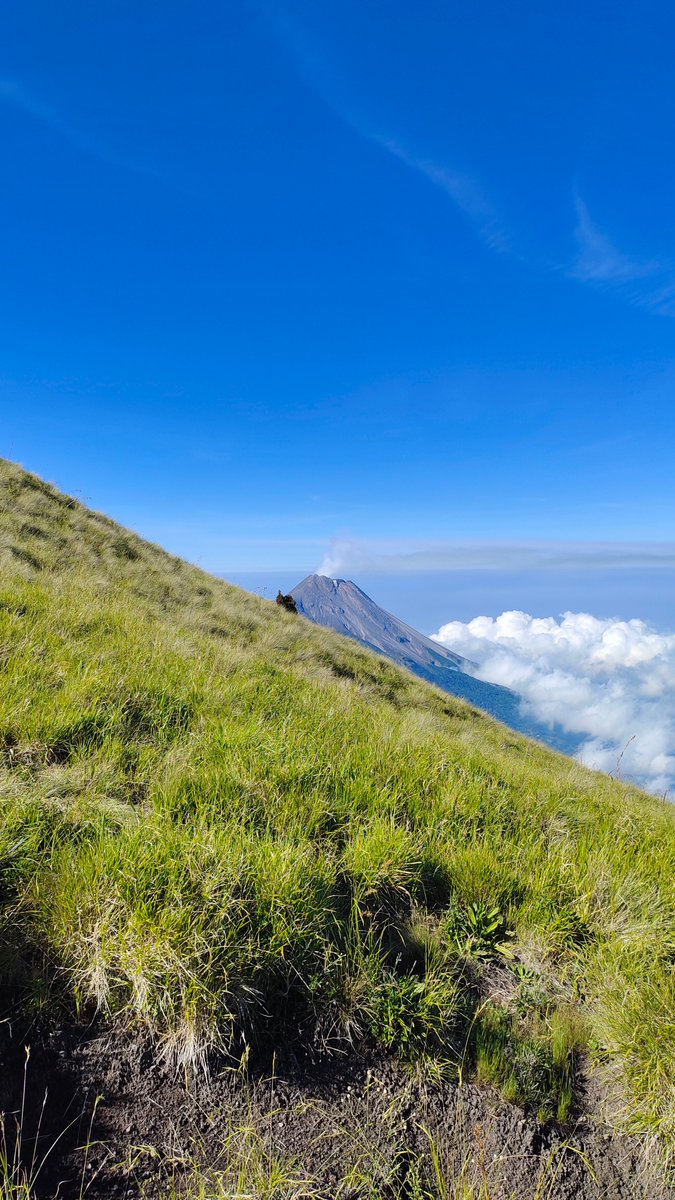 nennsky's tweet photo. 😜💫
#merbabu https://t.co/uXLHsChQGZ