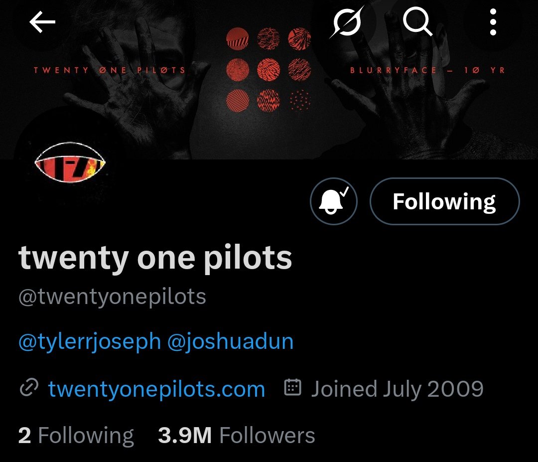 GlowingEyesRep's tweet photo. As a pre hiatus Clikkie this felt like getting hit by 10 gunshots https://t.co/tk06QP8NXh