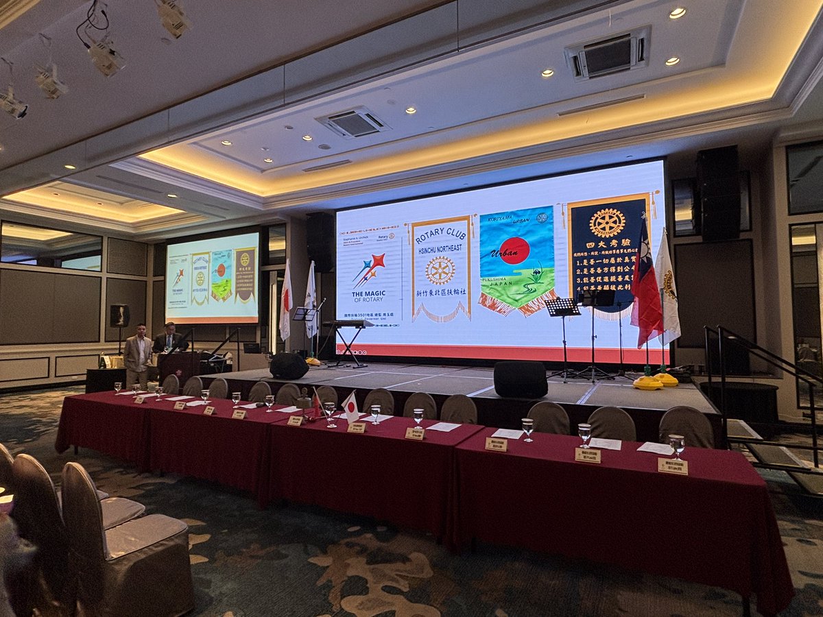 advancezero007's tweet image. 探偵は台湾のロータリークラブの式典に来賓で呼ばれて挨拶をする。（友好クラブの会長として）ニックネームは「コナン」として台湾の皆様に浸透。小五郎は嫌である。#探偵　#台湾