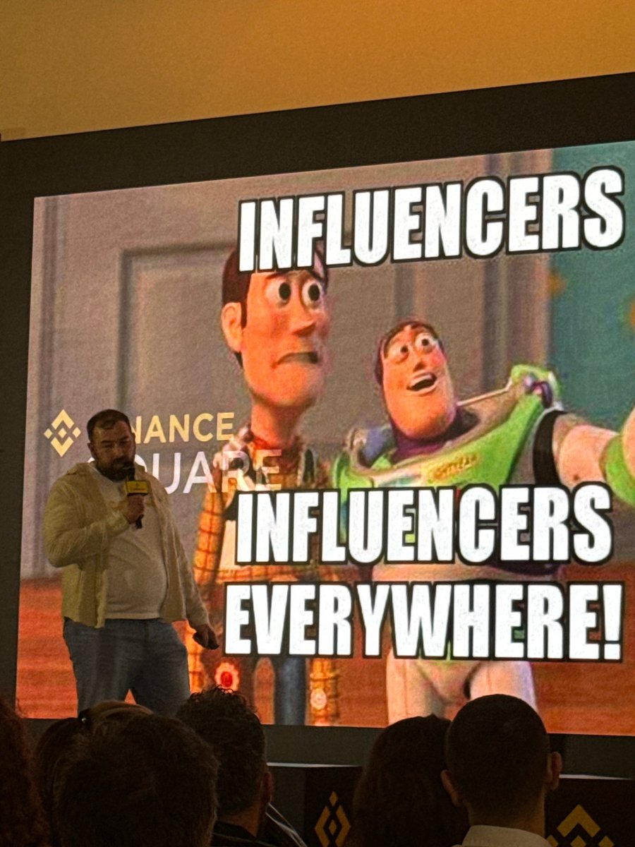 There are only Influencers around and everyone loves Vudi. Each in his own way.