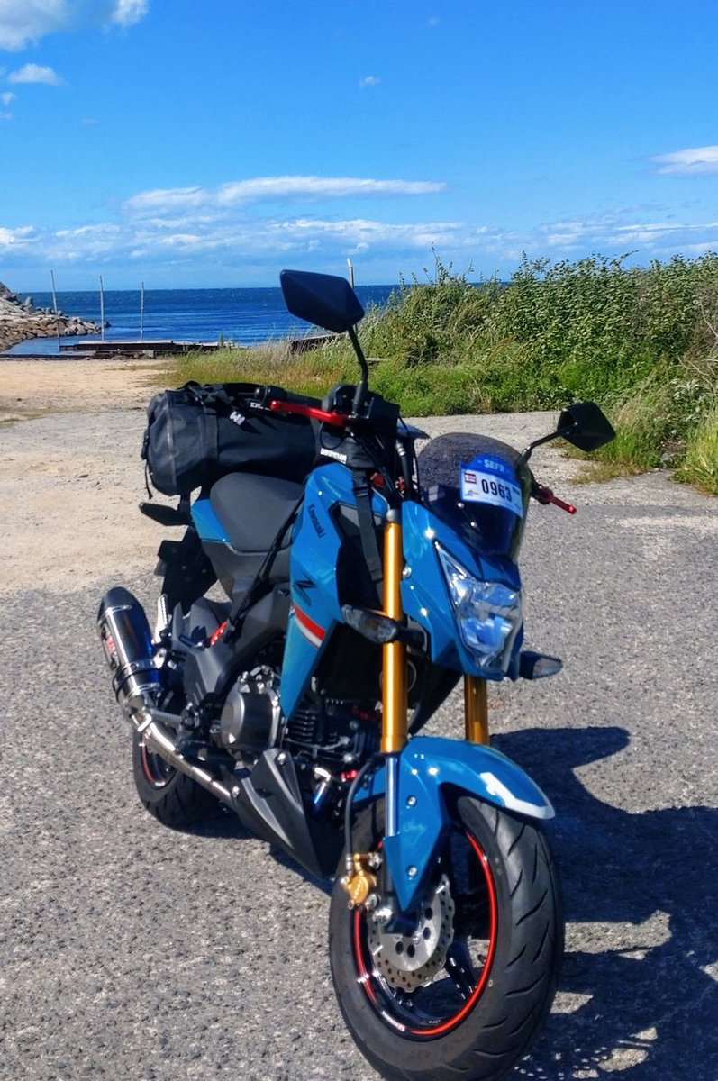 FromageMikan's tweet photo. 自己紹介😀定期更新

きっかけは夫からのこの言葉。
『暇そうだからバイク乗れ』

名前:みかん
住まい:神奈川県海老名市
愛車:
➀番機→回転ご近所オシャレ号
#W800('21) 
②番機→ロングツーリング号
#Ninja1000SX('23オールペン)
③番機→無駄に冒険号
#Z125pro('21）

#バイク乗りと繋がりたい https://t.co/DnuqOnobCX