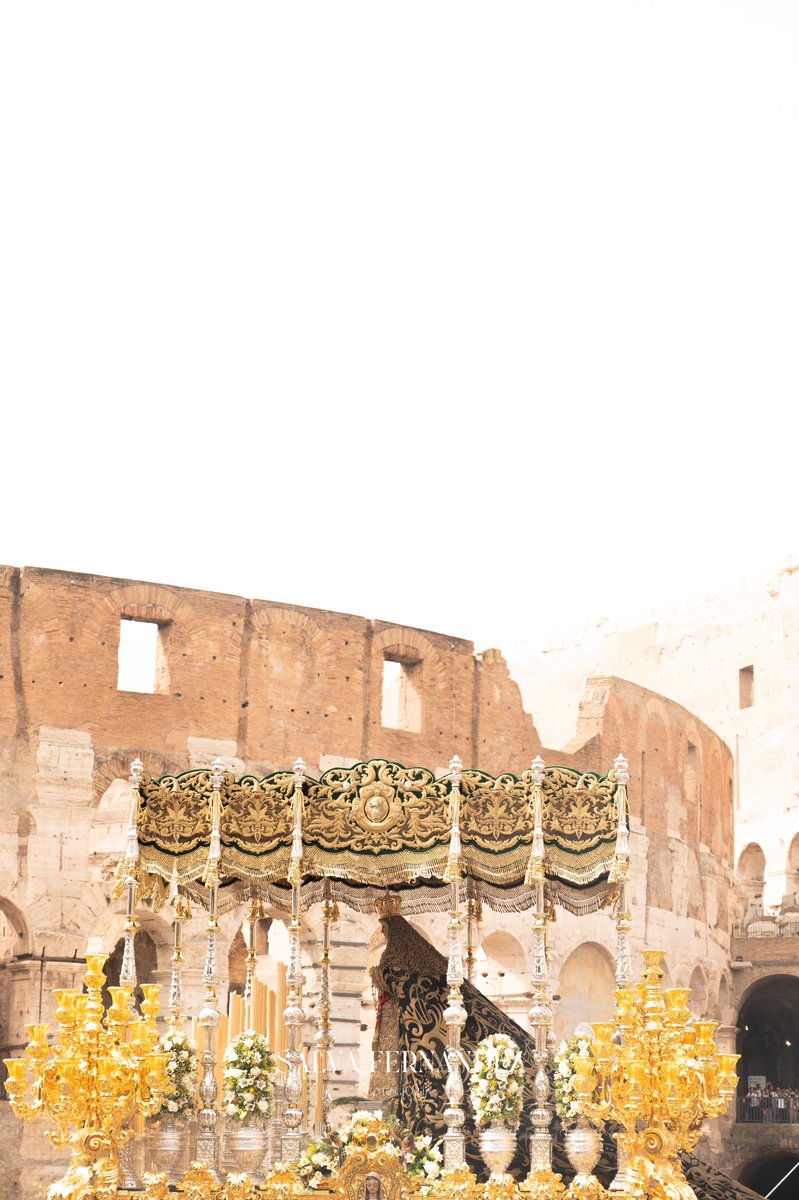 𝐄𝐒𝐏𝐄𝐑𝐀𝐍𝐙𝐀.
•
<a href="/pasoyesperanza/">Esperanza de Málaga</a> 
•
#CofradiasMLG #Roma #Jubileo2025 #Esperanza