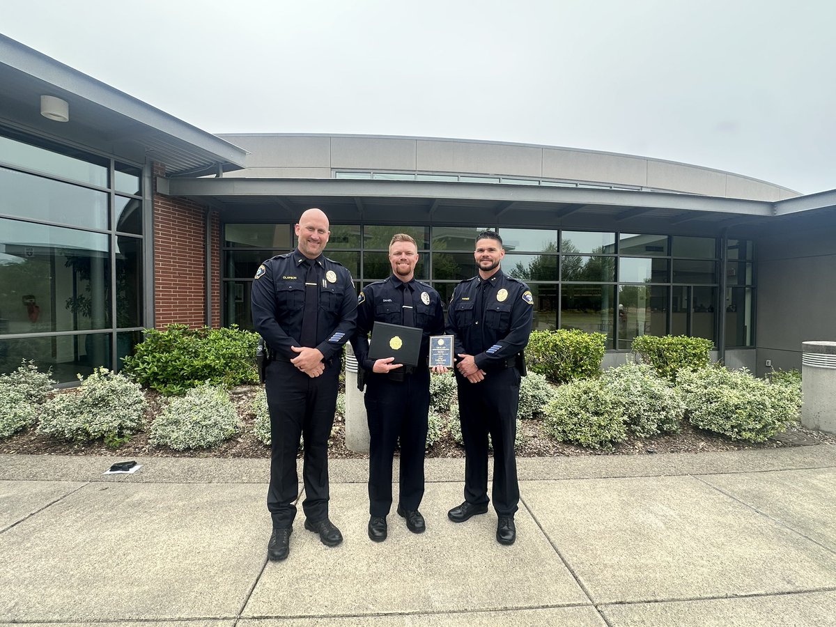 MonmouthPolice's tweet photo. Yesterday we were present at the Basic Police Class #448 graduation where Officer Collin Daniel celebrated the successful completion of his 16-week basic police training. Notably, Officer Daniel was honored with the Leo B. App Outstanding Shooter Award. https://t.co/ue0wOXRswV