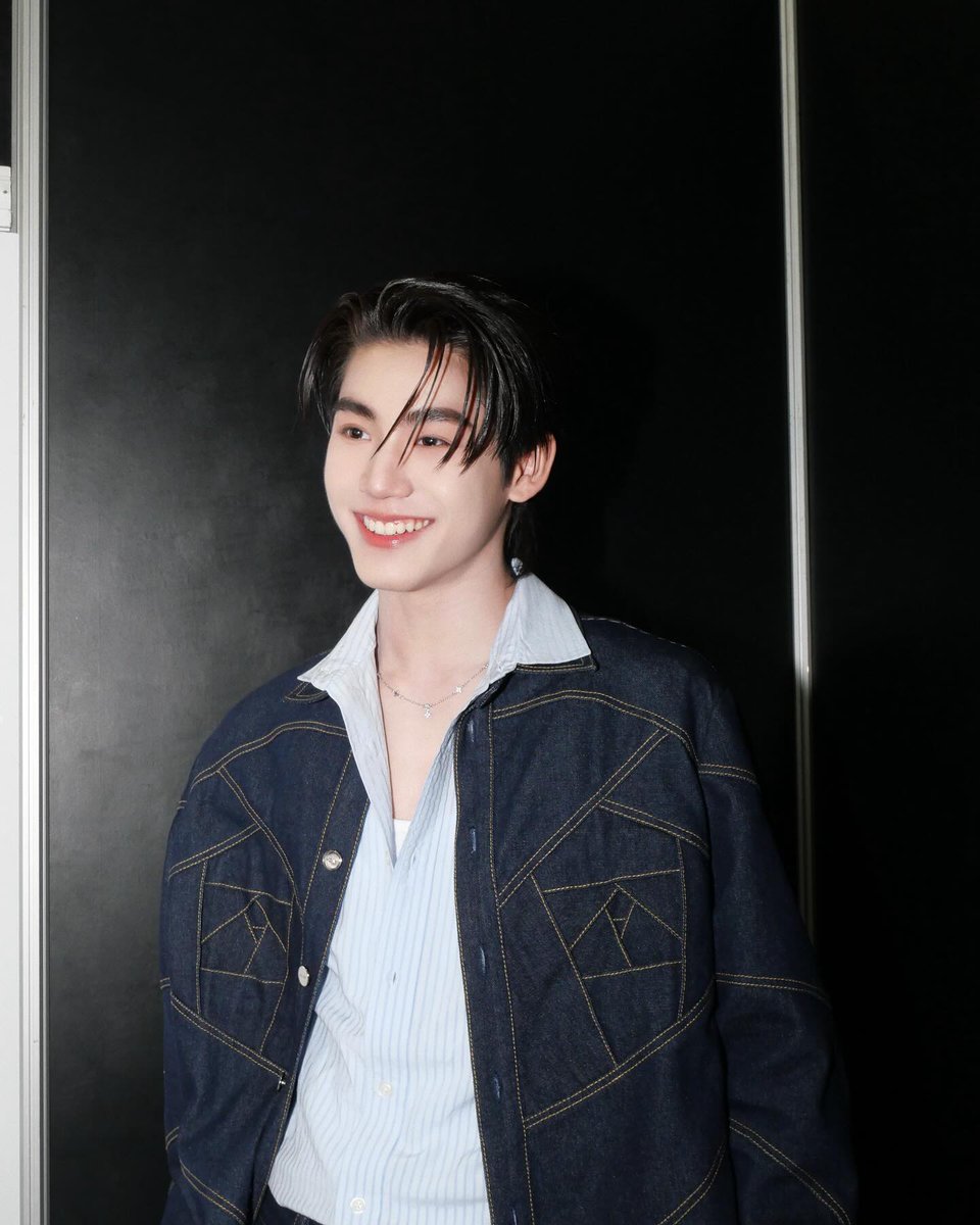 AlmondOfficial_'s tweet photo. 📸[IG Update] makheua_makeup (1)

ขอบคุณพี่ช่างหน้าช่างผม เบื้องหลังความหล่อของน้องแอลม่อนนะคับ 🥰

Makeup @ makheua_makeup @ ladiesbelovely
Hair @ chatchajhak
Style @ iamsarunthorn24

#Almondbabybigboy #ด้อมภภ #PSPW