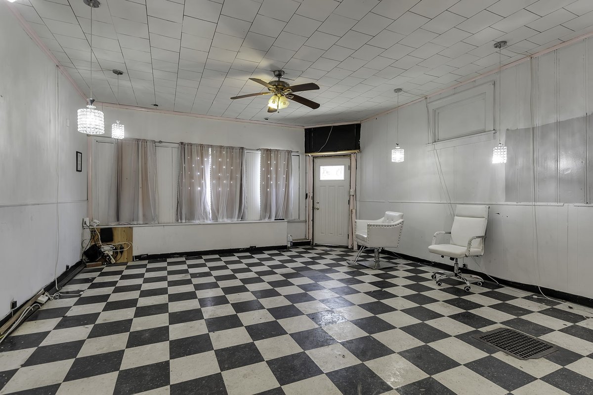 TheGiambraTeam's tweet photo. Join us for our Open House at 448 Ontario Street, Buffalo, NY! Tour this versatile mixed-use property and explore its income potential on:

• May 17, 2025 | 1:00 PM – 3:00 PM  
• May 18, 2025 | 1:00 PM – 3:00 PM
Contact us for more details: https://t.co/4VfkJ8KsLr https://t.co/7r9EtbMqhv