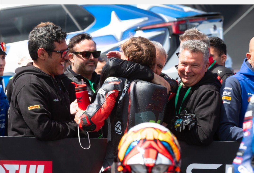 Esther Girando tweet media