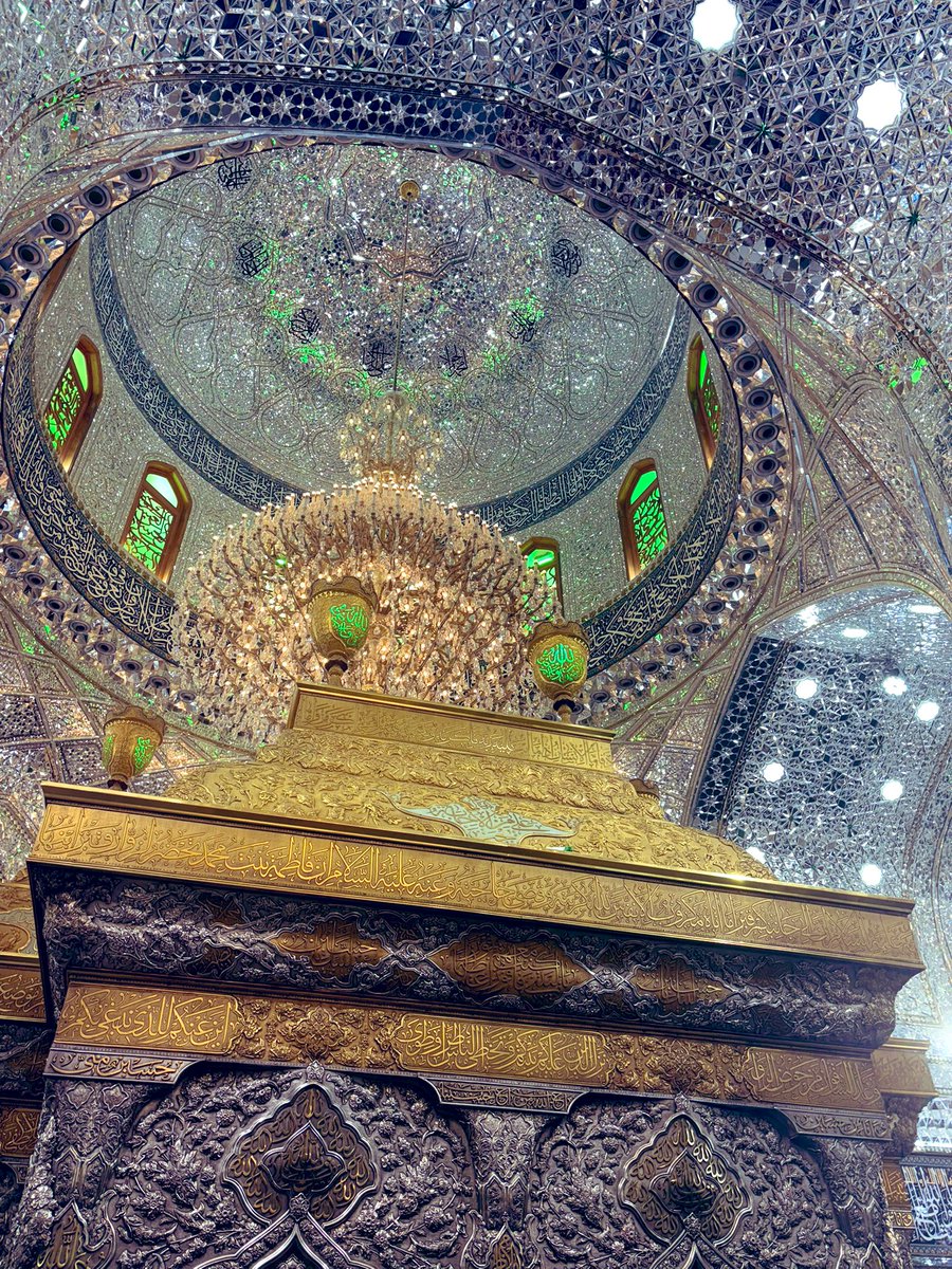 Awaited_Hope's tweet photo. "One who #recites Ziyarat Ashura with presence of #heart will see
Imam #Hussain (as) in their dreams.
“The recitation of Ziyarat Ashura is a sword against the enemies of Ahlul Bayt (as), seen and unseen."
Ayatollah Sayyid Ali Qazi Tabatabai (ra)
Reciting from the heart #Karbala