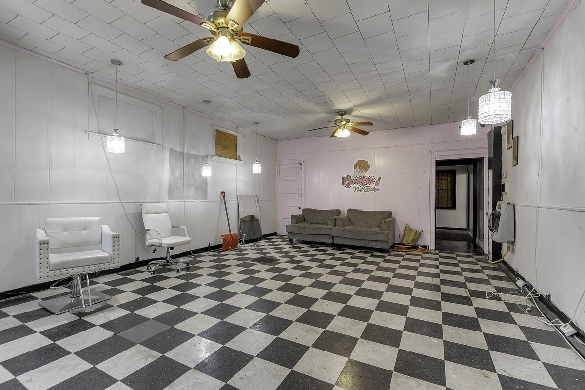 TheGiambraTeam's tweet photo. Join us for our Open House at 448 Ontario Street, Buffalo, NY! Tour this versatile mixed-use property and explore its income potential on:

• May 17, 2025 | 1:00 PM – 3:00 PM  
• May 18, 2025 | 1:00 PM – 3:00 PM
Contact us for more details: https://t.co/4VfkJ8KsLr https://t.co/7r9EtbMqhv