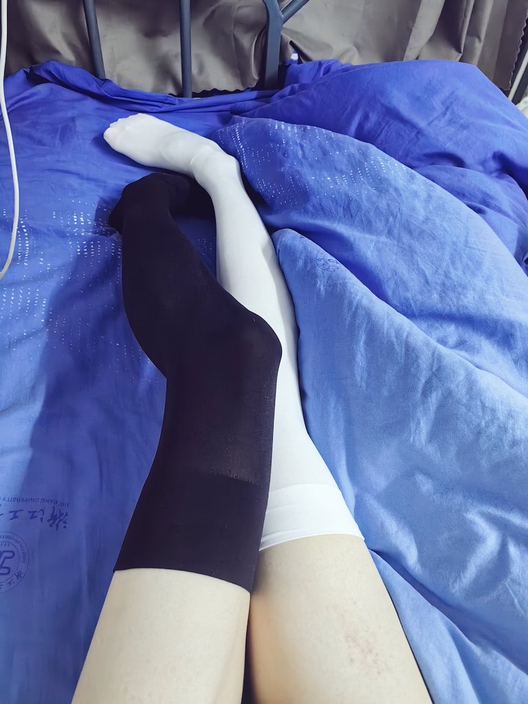 fjbcdnn's tweet photo. 黑白双煞！
#男娘肉便器 #男娘雌堕 #男娘 #伪娘の日常 #伪娘骚货 #伪娘丝袜 #伪娘 https://t.co/oE7jCfX8XF