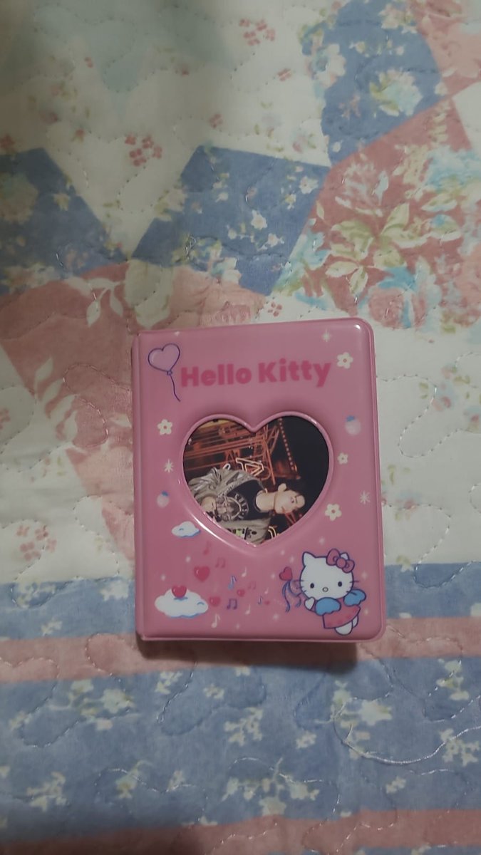 Feedback positivo para <a href="/sunniesdiiary/">geo ⋆˚꩜｡</a> que me vendeu esse binde da Hello kitty para ser a casinha temporária do meu Riwoo, muito obrigada mesmoo, veio super bem embalado e ela foi super atenciosa o tempo todoo 💖
