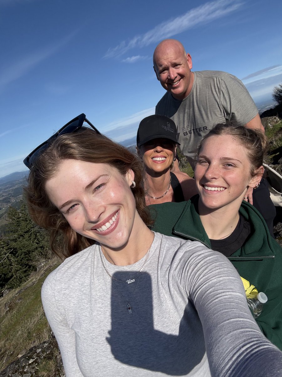 “Happy birthday to my incredible wife, sports mom and adventurer! 🥳💕 Thanks for making every day special. #HappyBirthday”