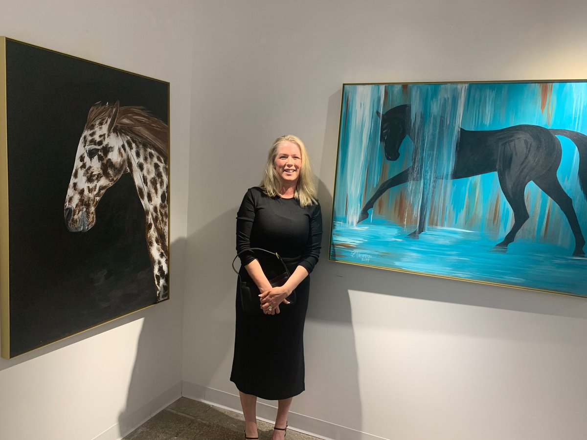 AmsterdamWhitny's tweet photo. AMSTERDAM WHITNEY GALLERY is Off to the Races with ELIZABETH DONATHAN'S Equestrian-themed art!
#HorsePainting #EquestrianArt #AnimalArt #NatureArt #EngagementGifts #ChelseaGenesis #Exhibitions #GraduationGifts #GraduationArt #FathersDayGifts #FathersDayJune15 #WeddingGifts https://t.co/8gvV18K2no