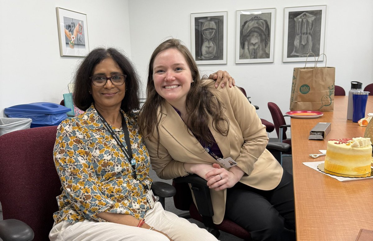 neetuguptaphd's tweet photo. Presenting PhD candidate @MichelleLRay14 in the #GuptaLab @CCLRI @ClevelandClinic @CWRUSOM Congratulations, Michelle!! You rock ππ½πͺπ½ πππ₯ https://t.co/lzm9jLQkKW