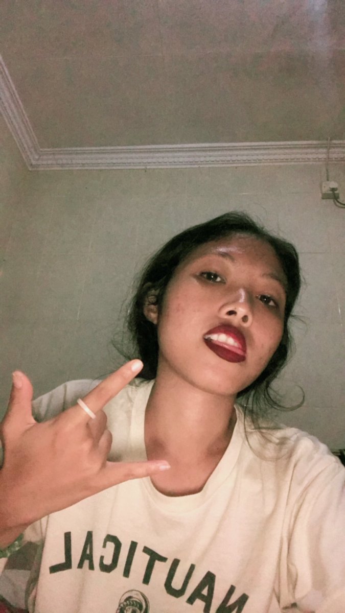 knithetapes's tweet image. ok selalu recommend feyrely nomer 14 trs skrg di mix sm timephoria nebula tp ga diombre yeah, (semoga besok ga di pelototin tante-budhe-pakdhe-ponakan) 👍🏻👍🏻👍🏻👍🏻 #bismillahlivingoodlife #mauduit