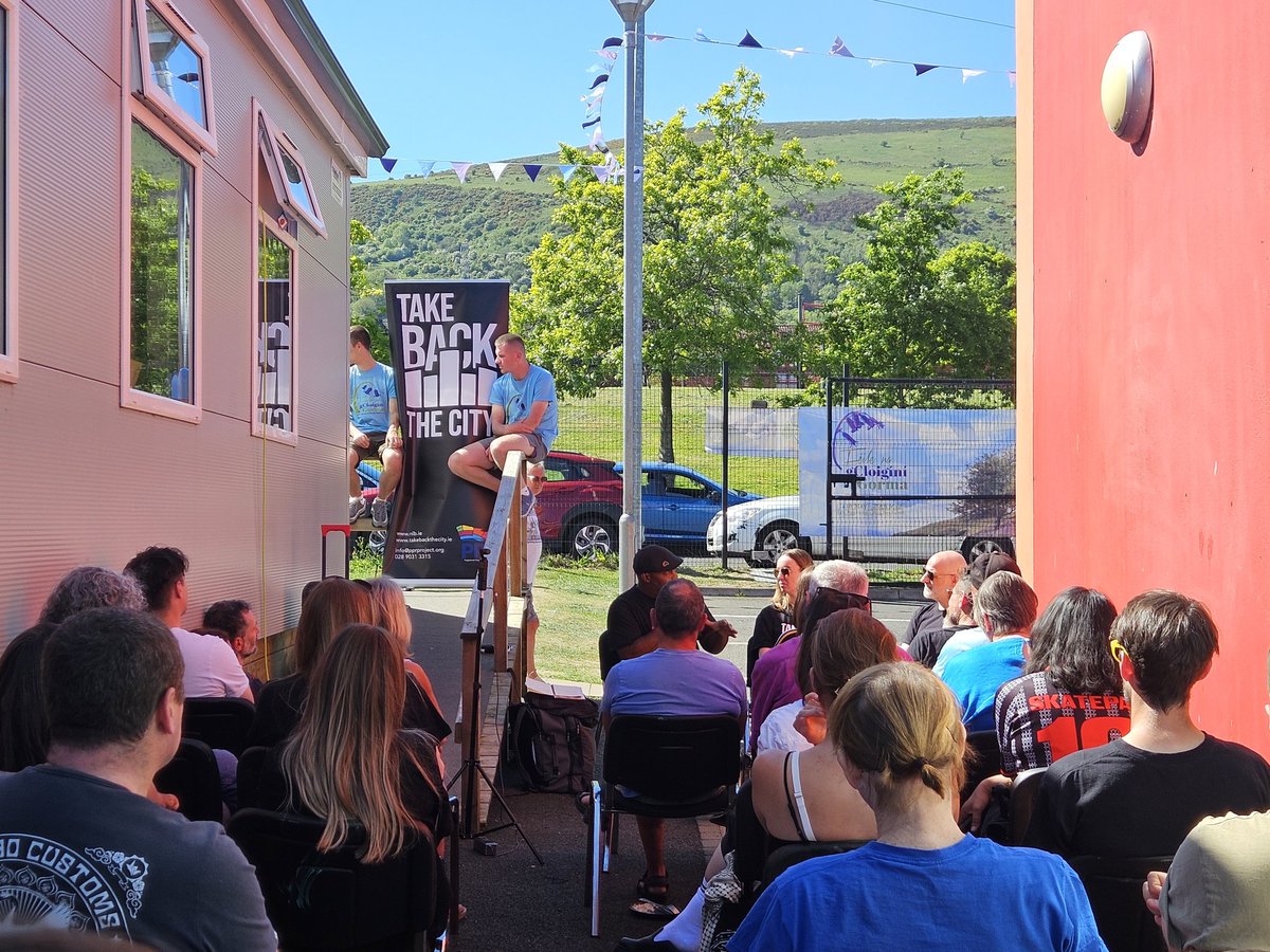 TrademarkBelfast (@trademarkbf) on Twitter photo Comrade <a href="/Kali_Akuno/">Kali Akuno</a> talking about his politicisation and the emergence of <a href="/CooperationJXN/">Cooperation Jackson</a> in the post-9/11 context of state repression.
Organised as part of <a href="/FeileGG/">Féile na gCloigíní Gorma</a> Comrade <a href="/Kali_Akuno/">Kali Akuno</a> talking about his politicisation and the emergence of <a href="/CooperationJXN/">Cooperation Jackson</a> in the post-9/11 context of state repression.
Organised as part of <a href="/FeileGG/">Féile na gCloigíní Gorma</a>