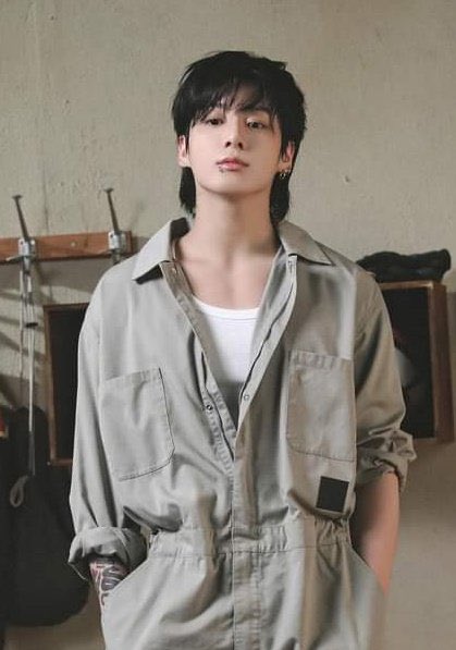 29Kobutan's tweet photo. @GCVTJAPAN_JK @ICONPOLLS グク応援📣

I vote Jung Kook Seven for best kpop song of all time #bksoat @iconpolls https://t.co/NZBchsguah