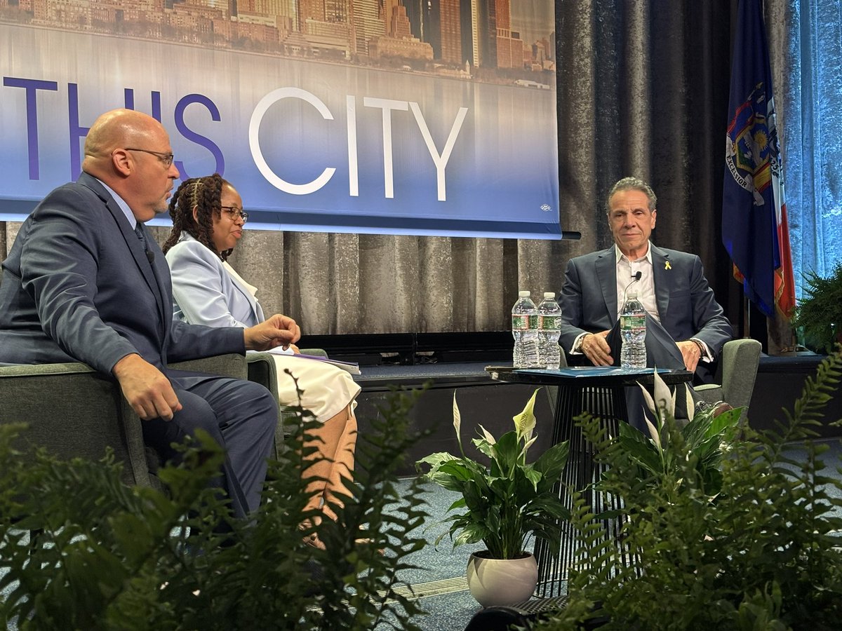 UFT's tweet photo. At #uftspring ed conference mayoral forum, @andrewcuomo says he supports lowering Tier 6 retirement age to 55. “You are going to have to or you aren’t going to get the best teachers,” he says. #fixtier6 https://t.co/B1UMuGbp5X