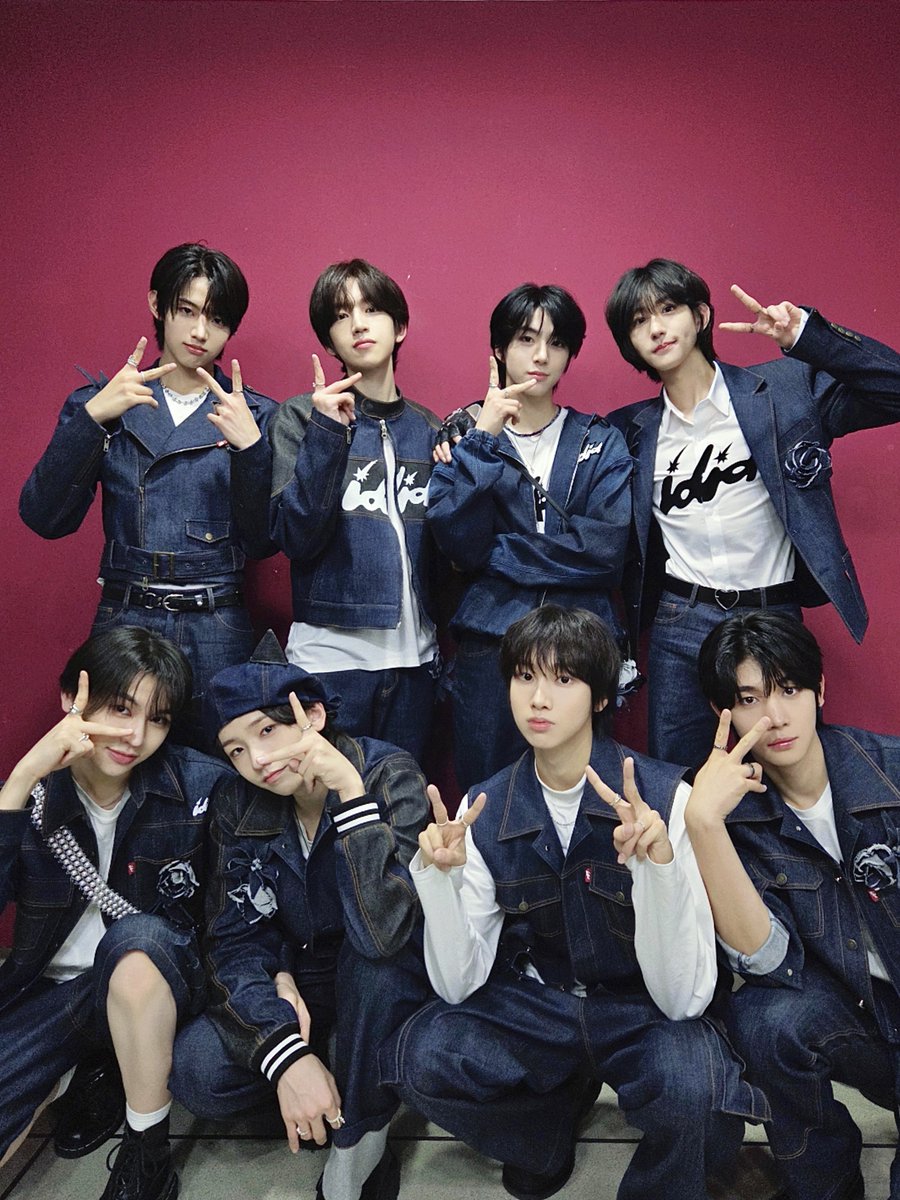 [📸] #IDID_IT
IDID #쇼음악중심 무대 완료👑

우리 함께 부른 melody
함께 만들어간 harmony
오늘도 응원해 주셔서 감사합니다🌷

#IDID #아이딧